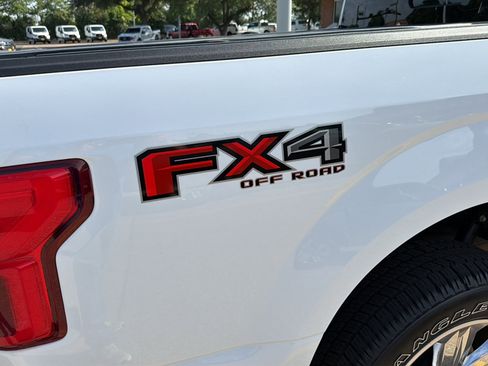 Used 2020 Ford F150 XLT w/ Equipment Group 302A Luxury AWD/4WD image 10