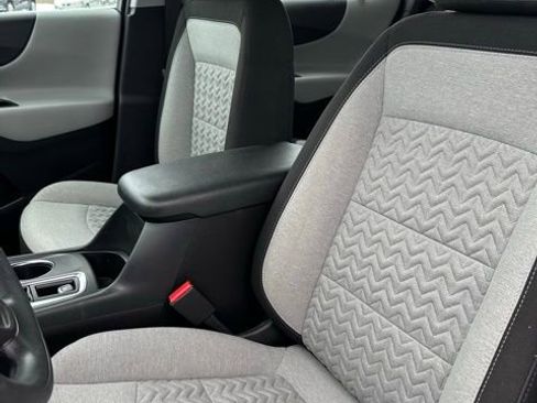 Certified 2024 Chevrolet Equinox LS w/ Driver Confidence II Package image 37