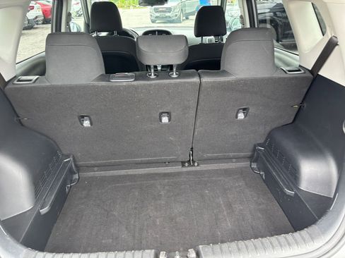 Used 2025 Kia Soul LX w/ LX Technology Package FWD image 29