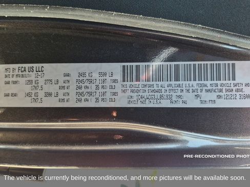 Used 2018 Jeep Wrangler Unlimited Sport AWD/4WD image 19