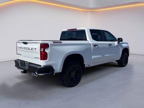 New 2026 Chevrolet Silverado 1500 Custom Trail Boss w/ LPO, Dark Essentials Package image 7