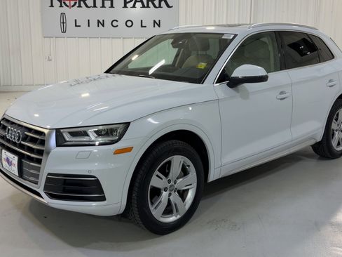 Used 2019 Audi Q5 2.0T Premium Plus w/ Premium Plus Package image 5