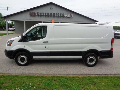 Used 2018 Ford Transit 250 130 Low Roof RWD image 2