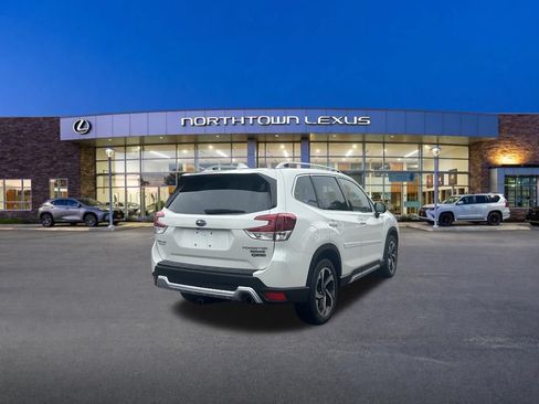 Used 2022 Subaru Forester Touring AWD/4WD image 23