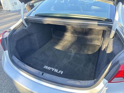 Used 2014 Chevrolet Impala LT w/ Convenience Package image 12