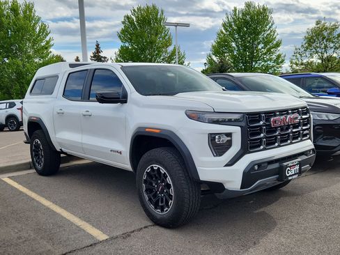 Used 2026 GMC Canyon AT4 w/ Technology Plus Package AWD/4WD image 3