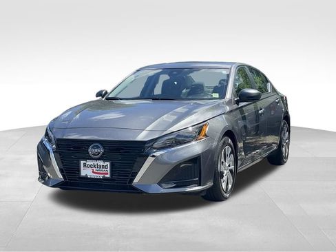 Certified 2024 Nissan Altima 2.5 S FWD image 2