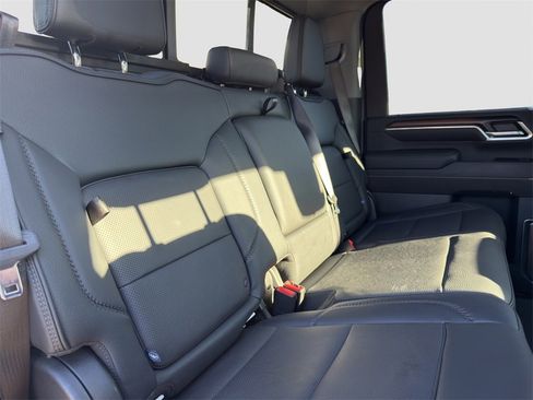 Used 2025 GMC Sierra 2500 Denali w/ Denali Reserve Package image 18