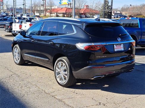 Used 2023 Buick Enclave Essence w/ Experience Buick Package image 27
