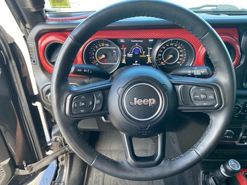 Used 2023 Jeep Gladiator Sport AWD/4WD image 10