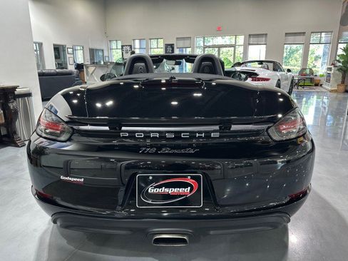 Used 2018 Porsche 718 Boxster RWD image 35
