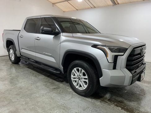 Used 2024 Toyota Tundra SR5 w/ SR5 Premium Package AWD/4WD image 4