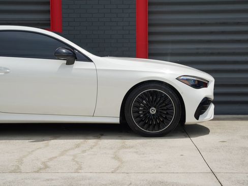 Used 2026 Mercedes-Benz CLE 300 4MATIC Coupe image 5