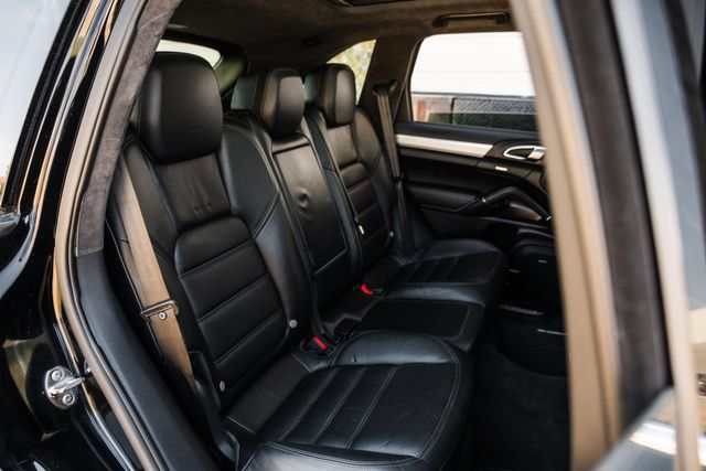 Used 2012 Porsche Cayenne Turbo AWD/4WD image 61