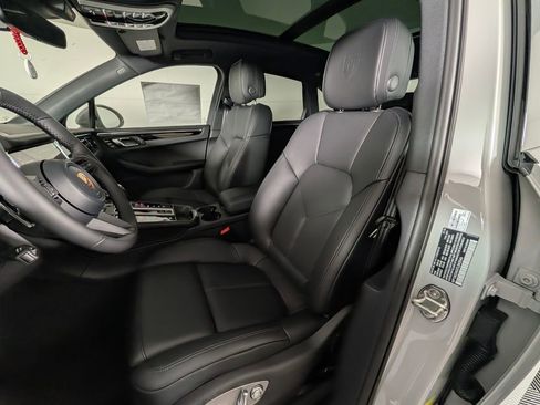 New 2026 Porsche Macan S image 5