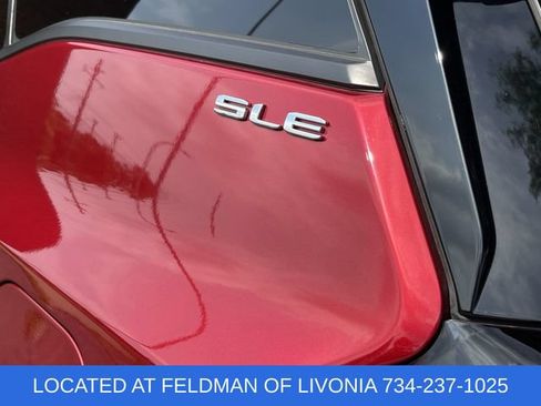 Certified 2024 GMC Terrain SLE w/ Driver Convenience Package FWD image 30