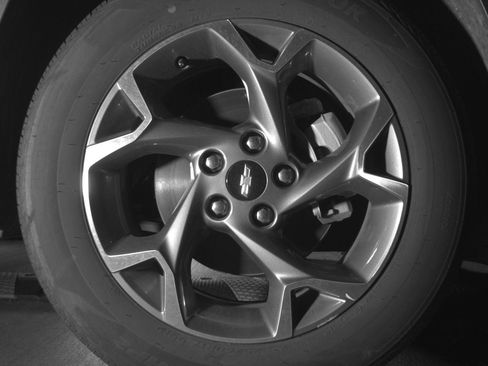 Used 2025 Chevrolet Trax LT w/ LT Convenience Package FWD image 10