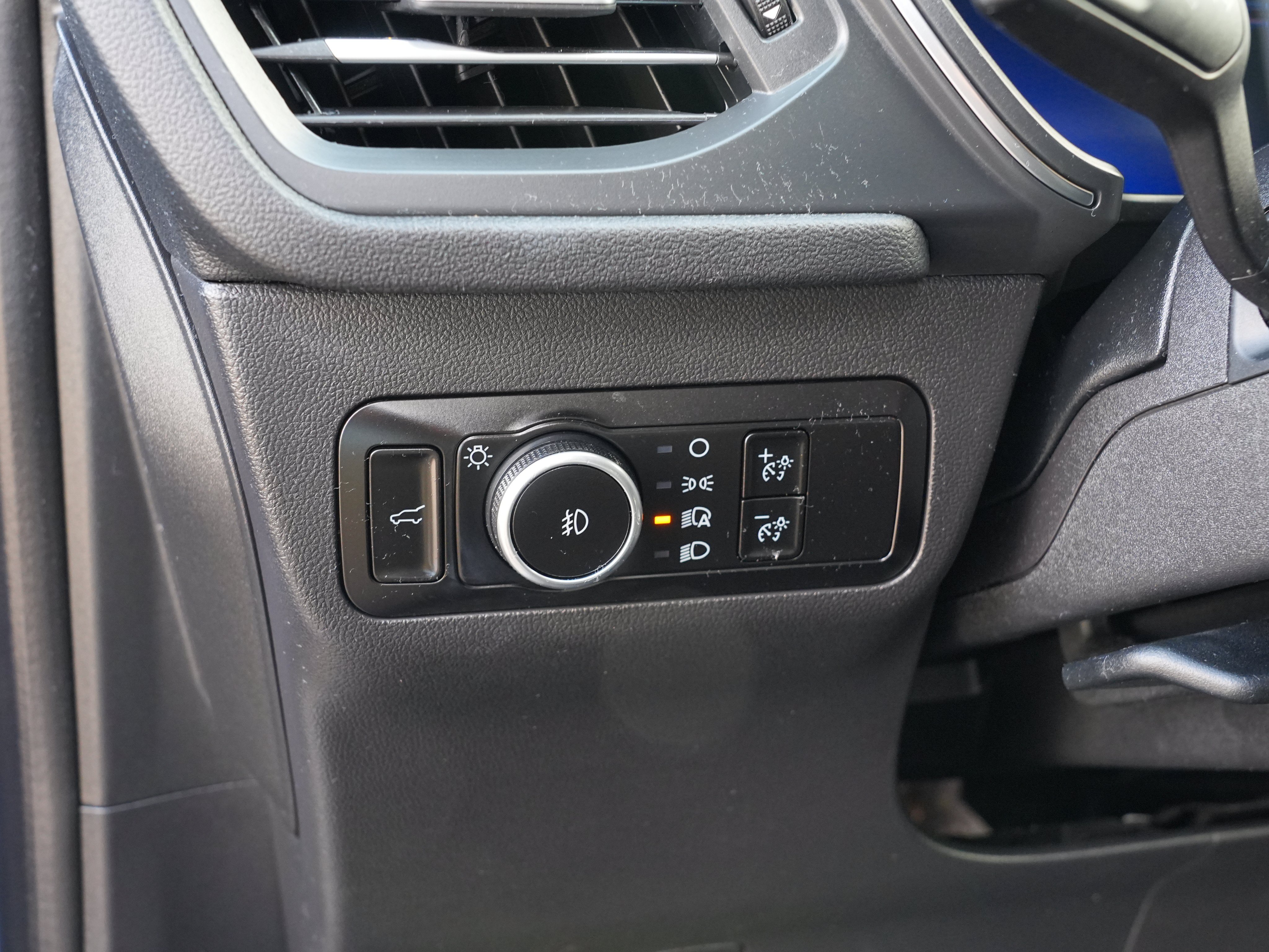 Used 2025 Ford Escape Platinum w/ Premium Technology Package AWD/4WD image 20