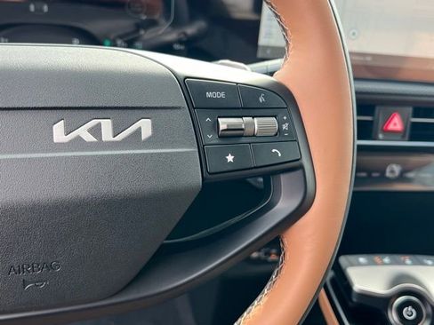 New 2025 Kia EV6 Wind AWD/4WD image 24