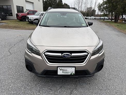 Used 2019 Subaru Outback 2.5i AWD/4WD image 8