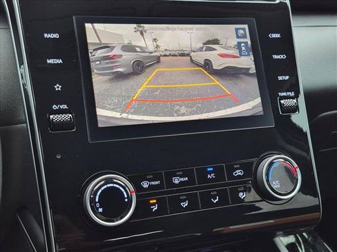 Used 2023 Hyundai Tucson SEL FWD image 11