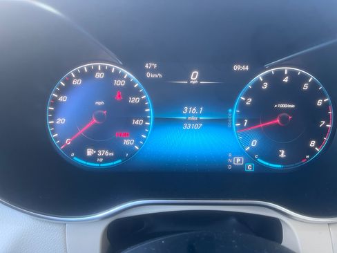 Used 2021 Mercedes-Benz GLC 300 300 4MATIC image 8