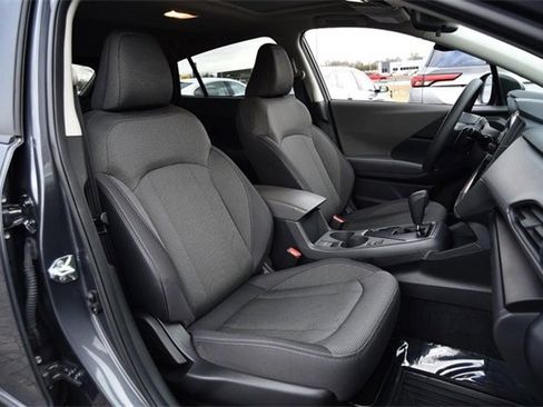 Used 2024 Subaru Crosstrek 2.0i Premium image 19