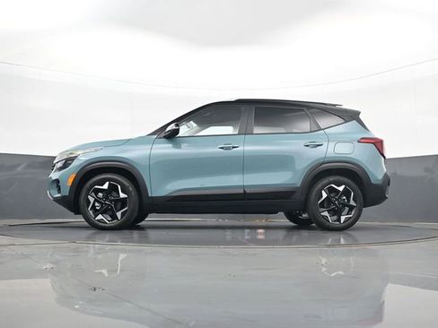 Used 2025 Kia Seltos S FWD image 28