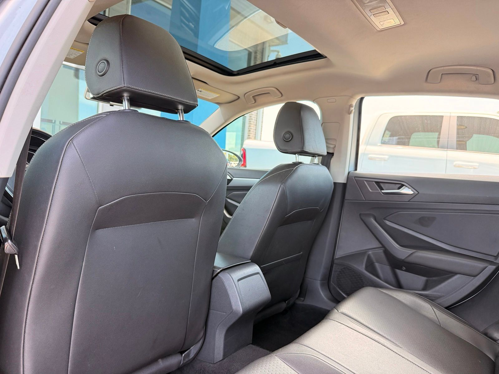 Used 2019 Volkswagen Jetta SE FWD image 18