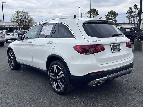 Used 2020 Mercedes-Benz GLC 300 4MATIC image 5