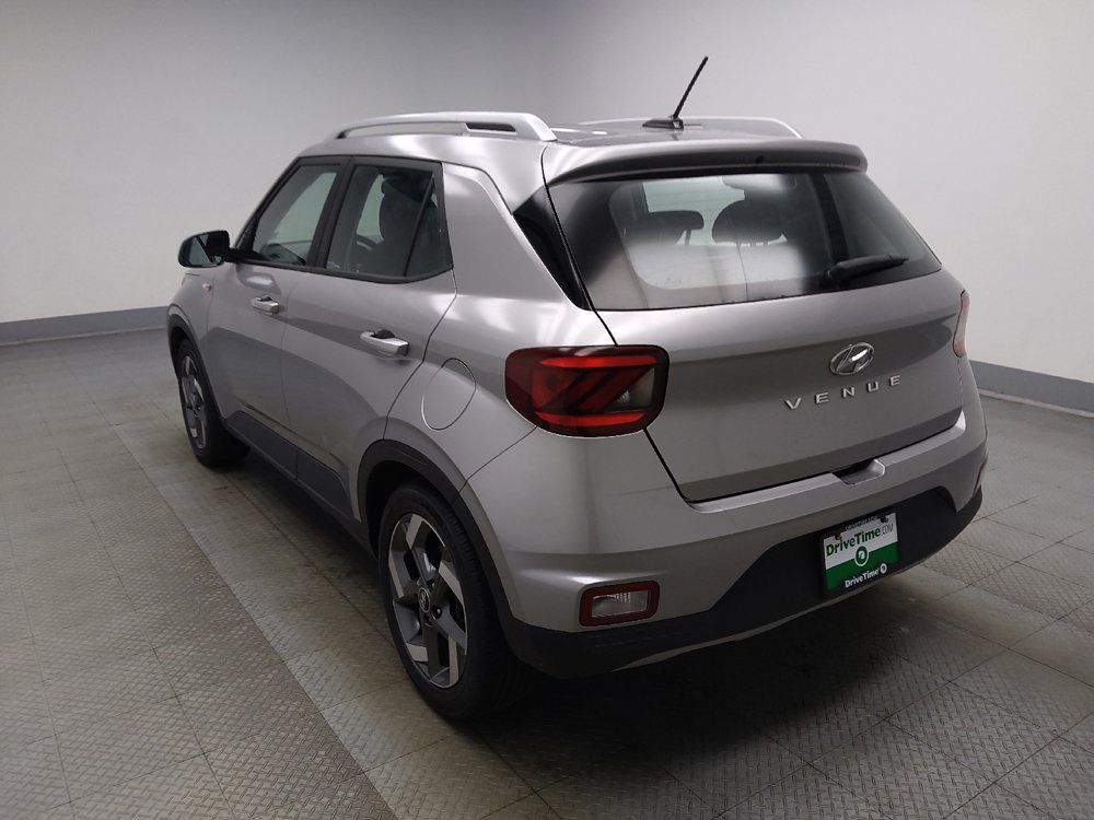 Used 2023 Hyundai Venue SEL FWD image 5