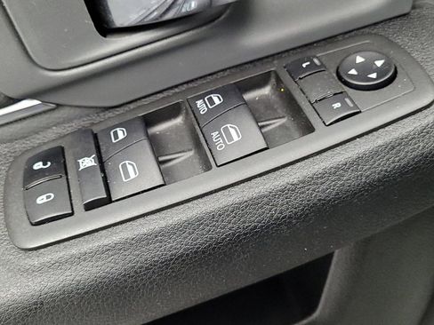 Used 2022 RAM 1500 Classic SLT w/ Electronics Group AWD/4WD image 27