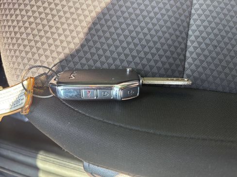 Used 2025 Kia Soul LX w/ LX Technology Package FWD image 18