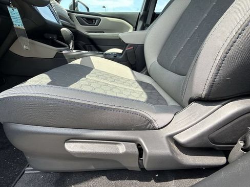 Used 2026 Subaru Forester AWD/4WD image 12