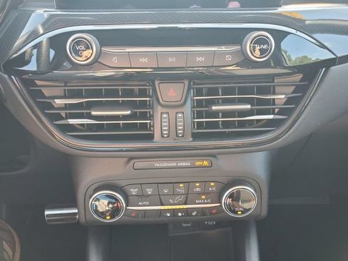 Used 2023 Ford Escape ST-Line AWD/4WD image 32