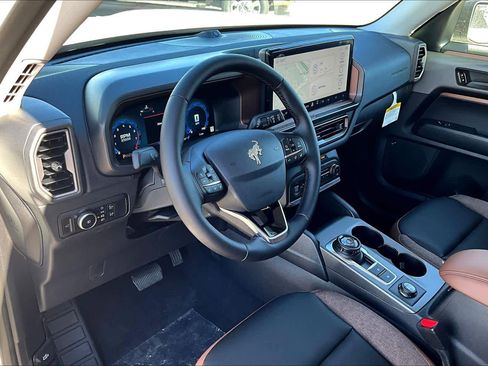 New 2025 Ford Bronco Sport Outer Banks w/ Outer Banks Tech Package+ image 8