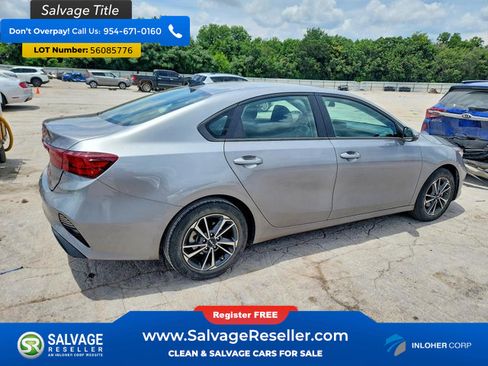 Used 2024 Kia Forte LXS w/ LXS Technology Package FWD image 4