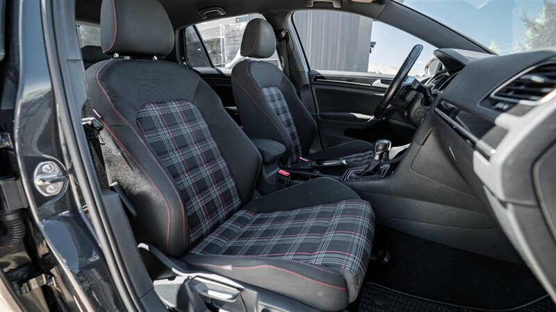 Used 2017 Volkswagen GTI Sport FWD image 22
