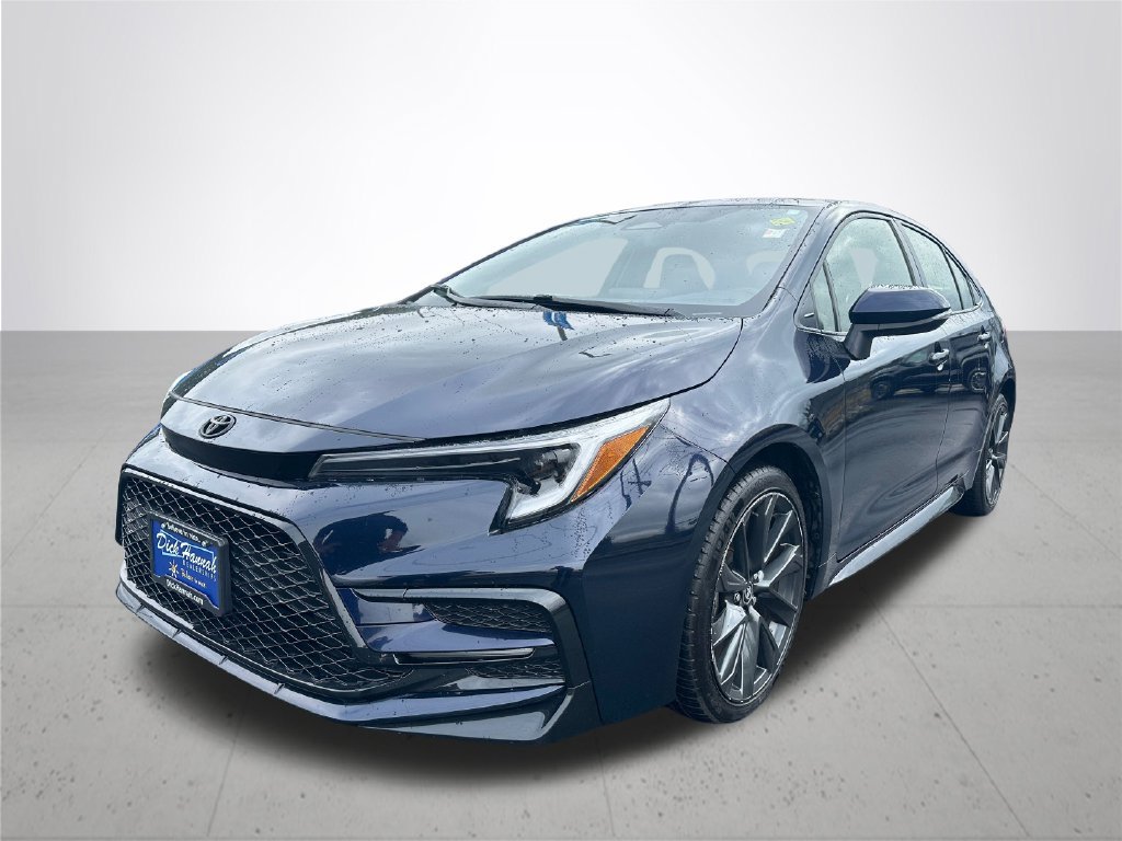 Used 2024 Toyota Corolla SE w/ SE Premium Package FWD image 2
