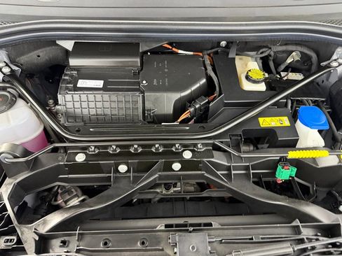 Used 2024 Audi Q4 e-tron Premium Plus w/ Premium Plus image 38