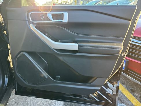 Used 2023 Ford Explorer XLT w/ Equipment Group 202A image 25