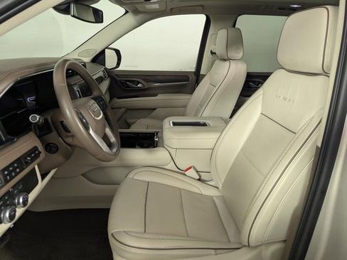 Used 2023 GMC Yukon Denali image 10