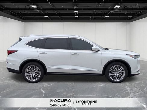 Used 2023 Acura MDX SH-AWD w/ Advance Package image 6