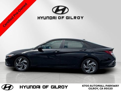 Certified 2025 Hyundai Elantra Sport FWD image 2