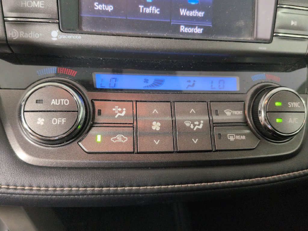 Used 2015 Toyota RAV4 XLE FWD image 35