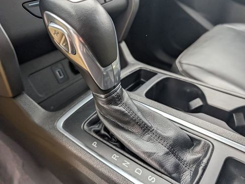 Used 2018 Ford Escape SEL image 22