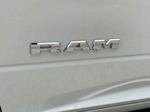 Used 2026 RAM 2500 Big Horn AWD/4WD image 15