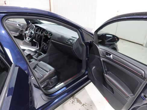 Used 2019 Volkswagen GTI Autobahn FWD image 12