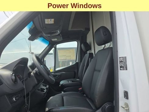 Used 2024 Mercedes-Benz Sprinter 3500 image 8