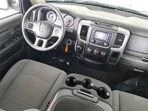 Used 2024 RAM 1500 Classic SLT image 15